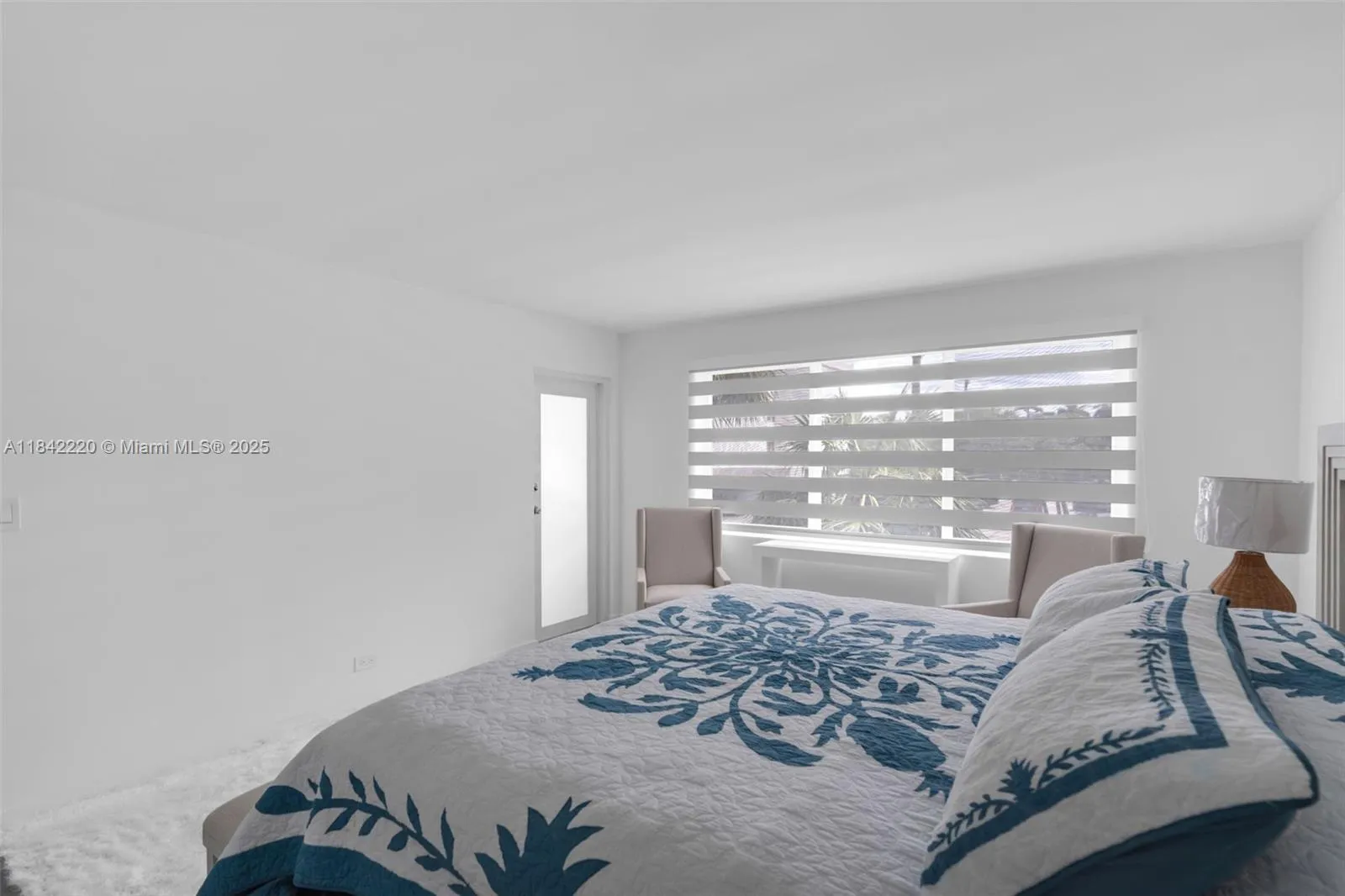 Key Biscayne, Florida 33149, United States, 2 Bedrooms Bedrooms, ,1 BathroomBathrooms,Residential,Active,173441