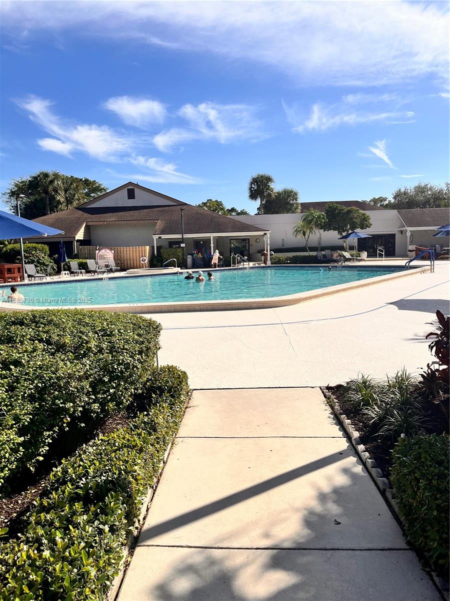 Banyan Springs - Residential