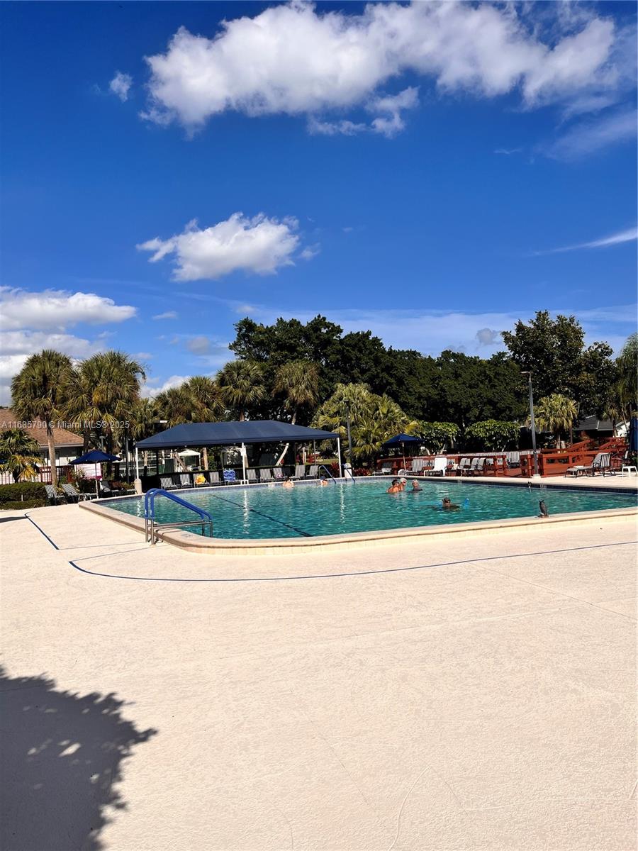 Banyan Springs - Residential