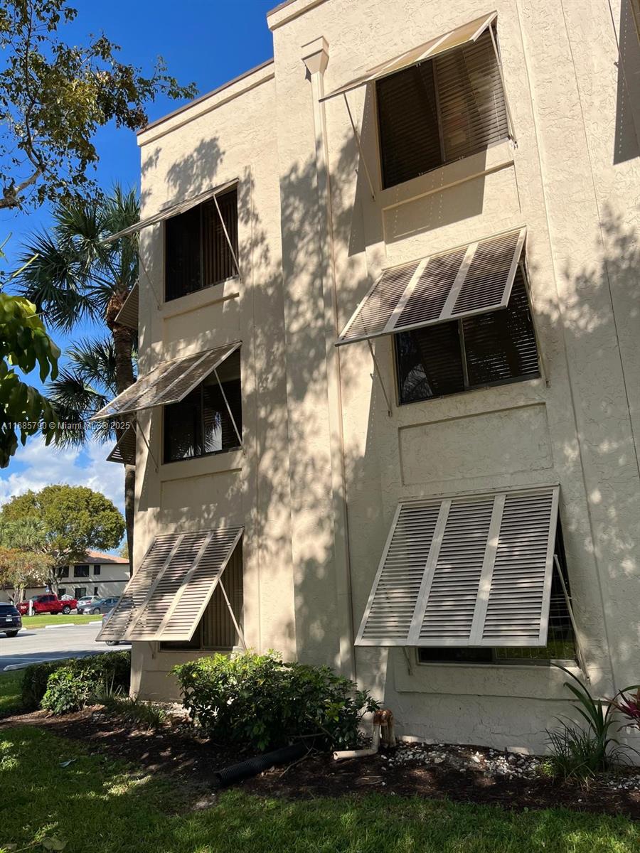Banyan Springs - Residential