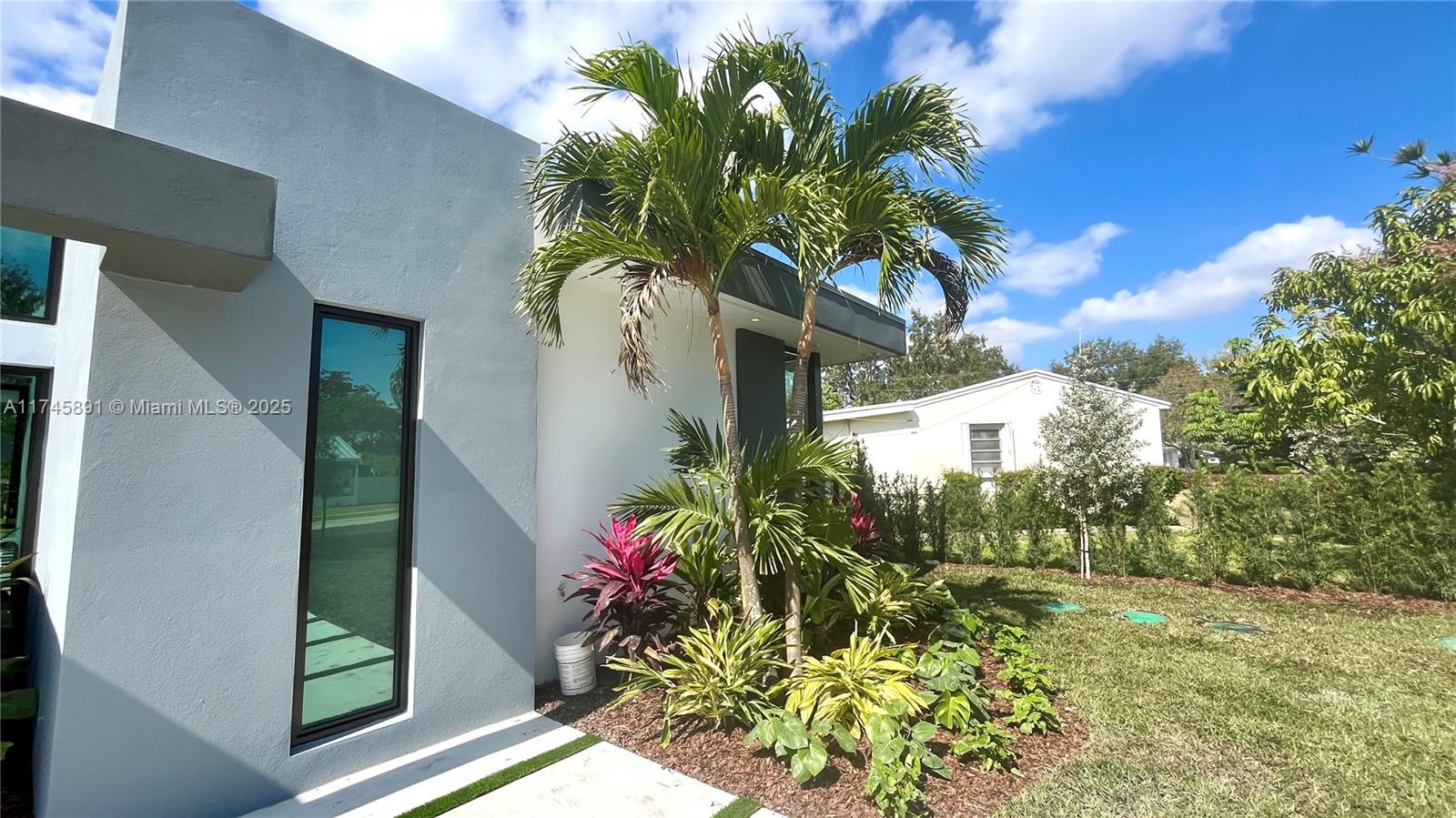 LINDAS CASAS - Residential