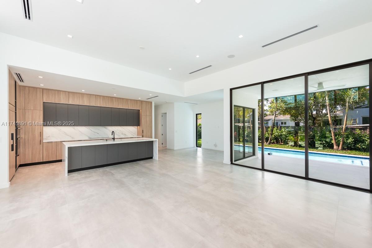 LINDAS CASAS - Residential