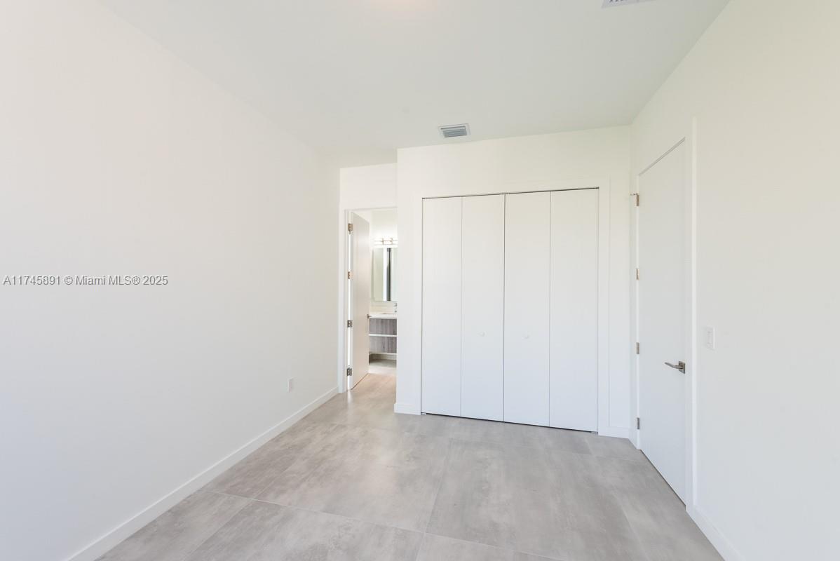 LINDAS CASAS - Residential