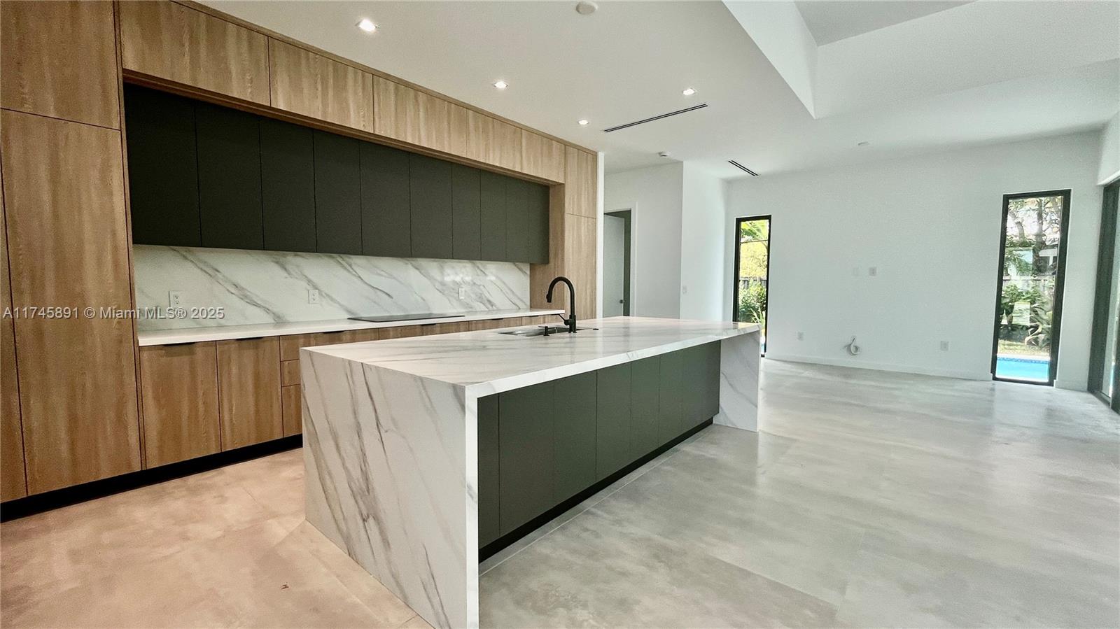 LINDAS CASAS - Residential