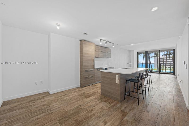 PARAISO BAY CONDO - Residential