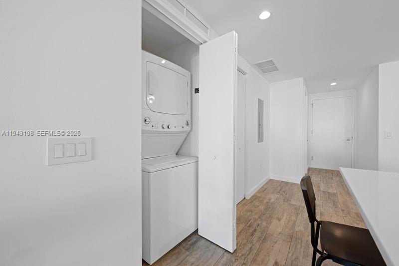 PARAISO BAY CONDO - Residential