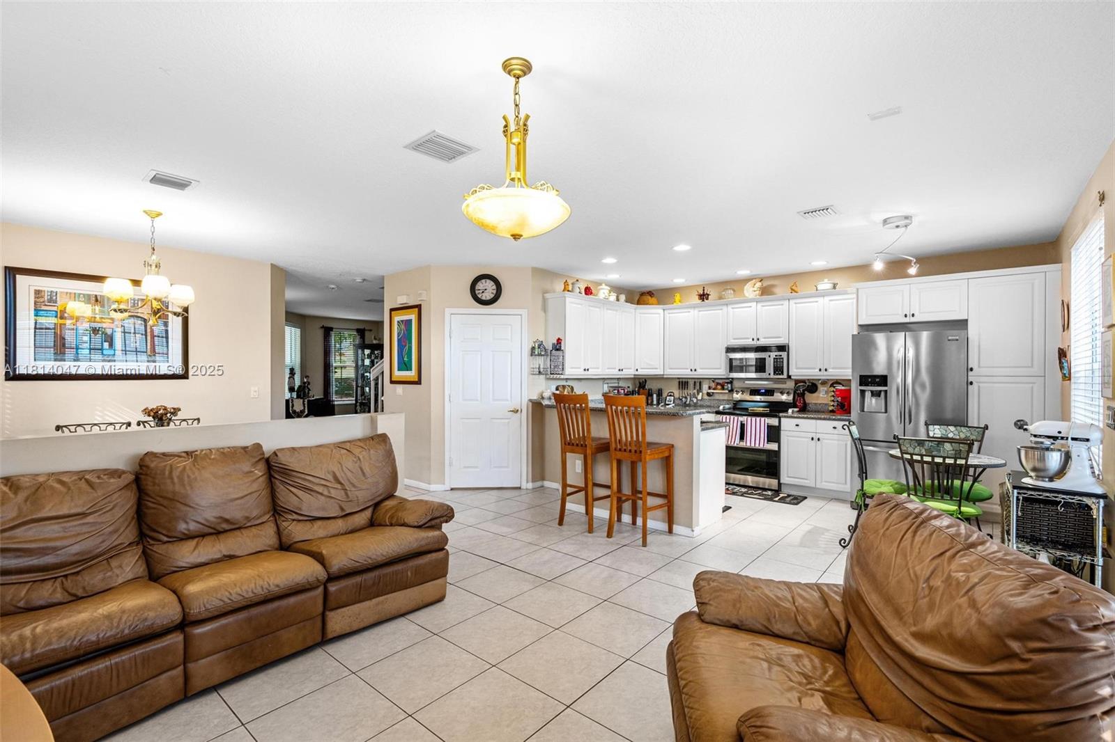 RIVIERA ISLES IV - Residential