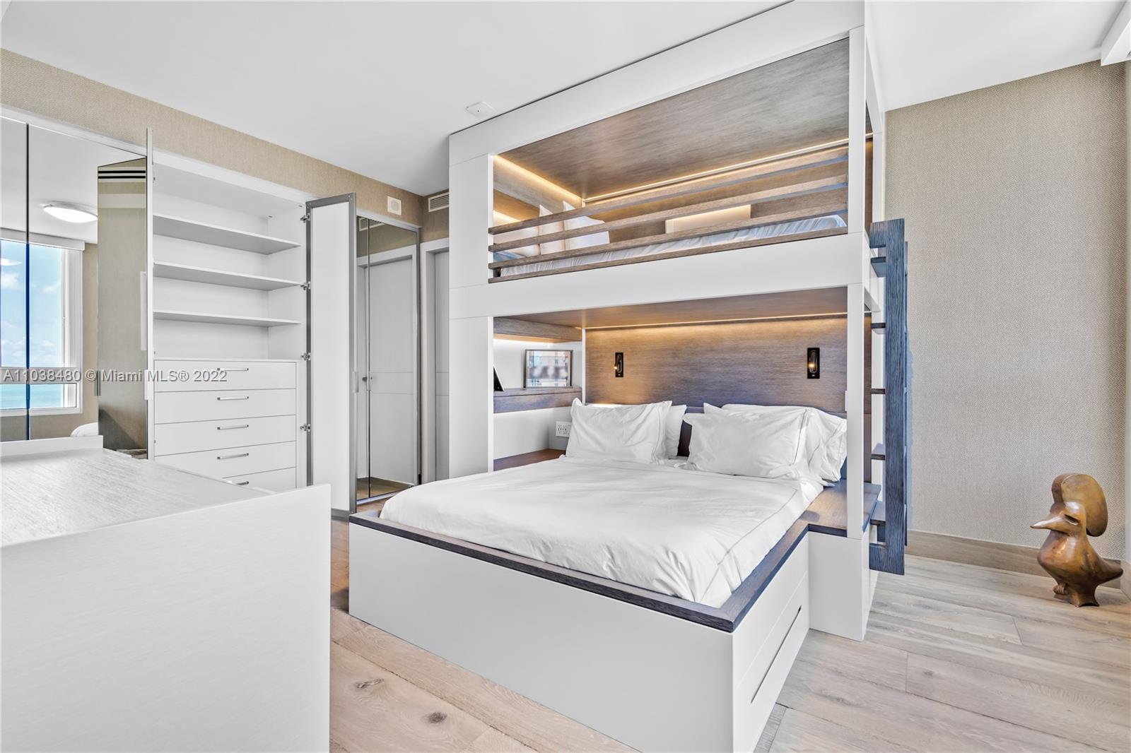 CLUB TOWER THREE CONDO - Residential