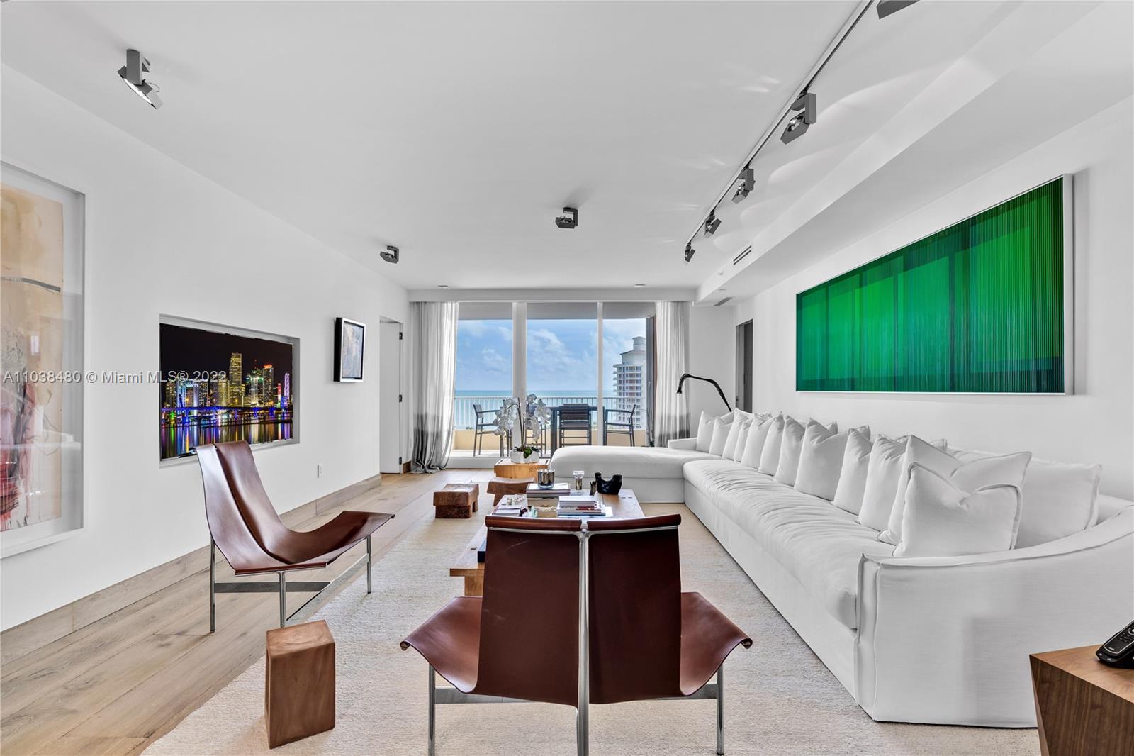 CLUB TOWER THREE CONDO - Residential