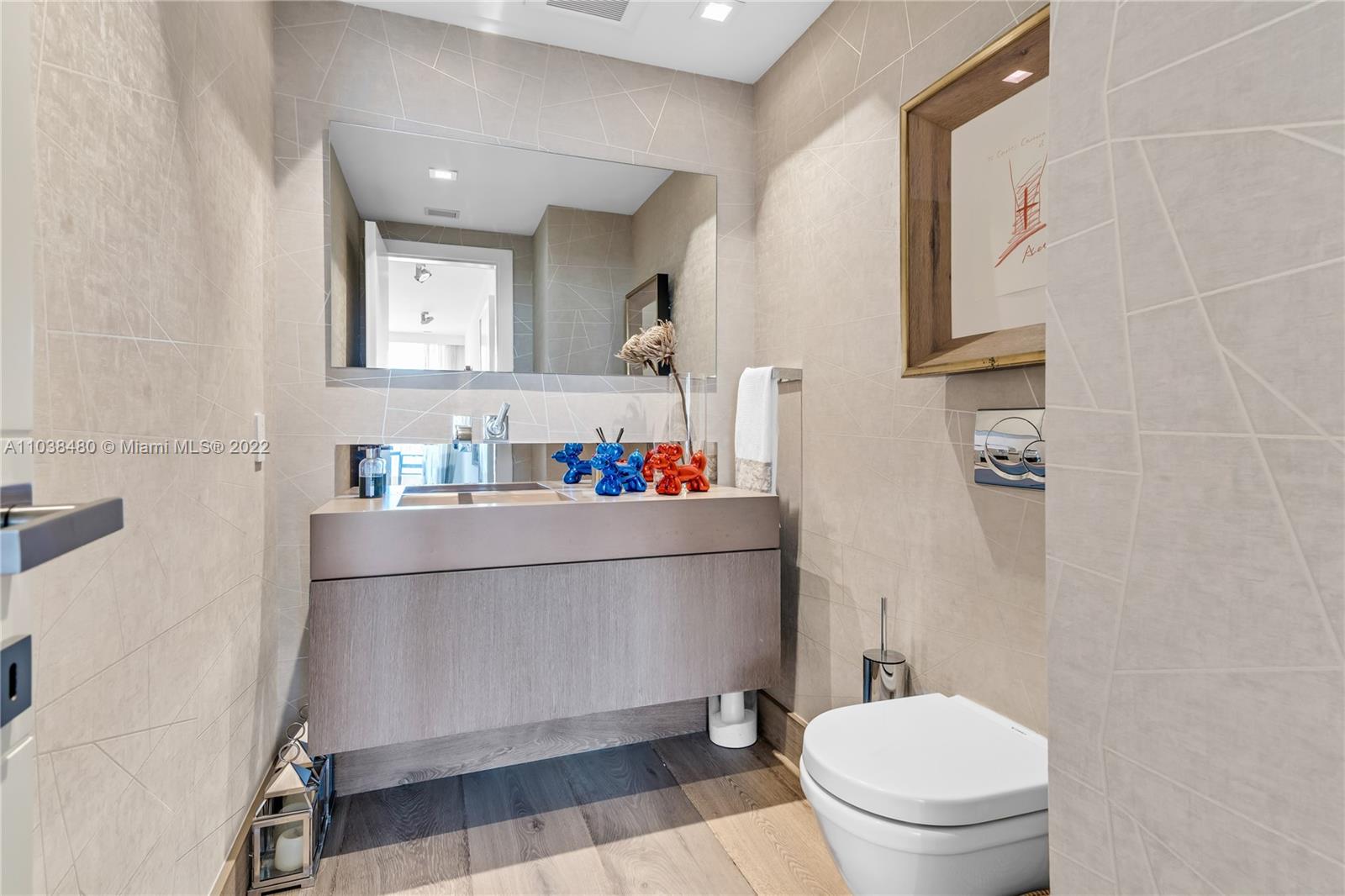 CLUB TOWER THREE CONDO - Residential