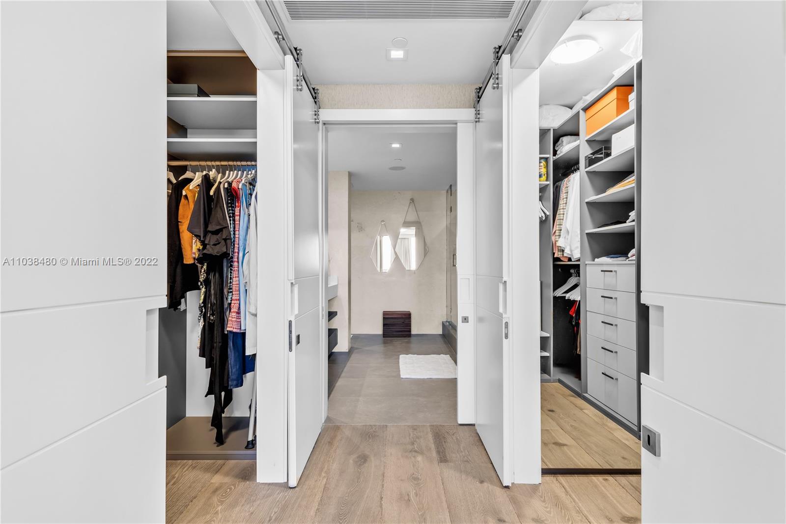 CLUB TOWER THREE CONDO - Residential