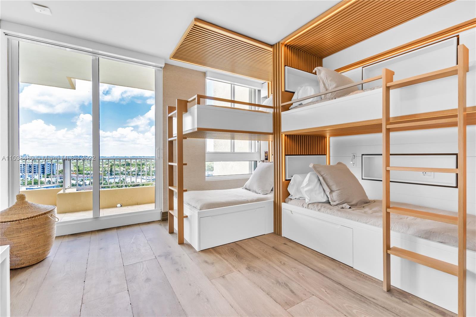 CLUB TOWER THREE CONDO - Residential