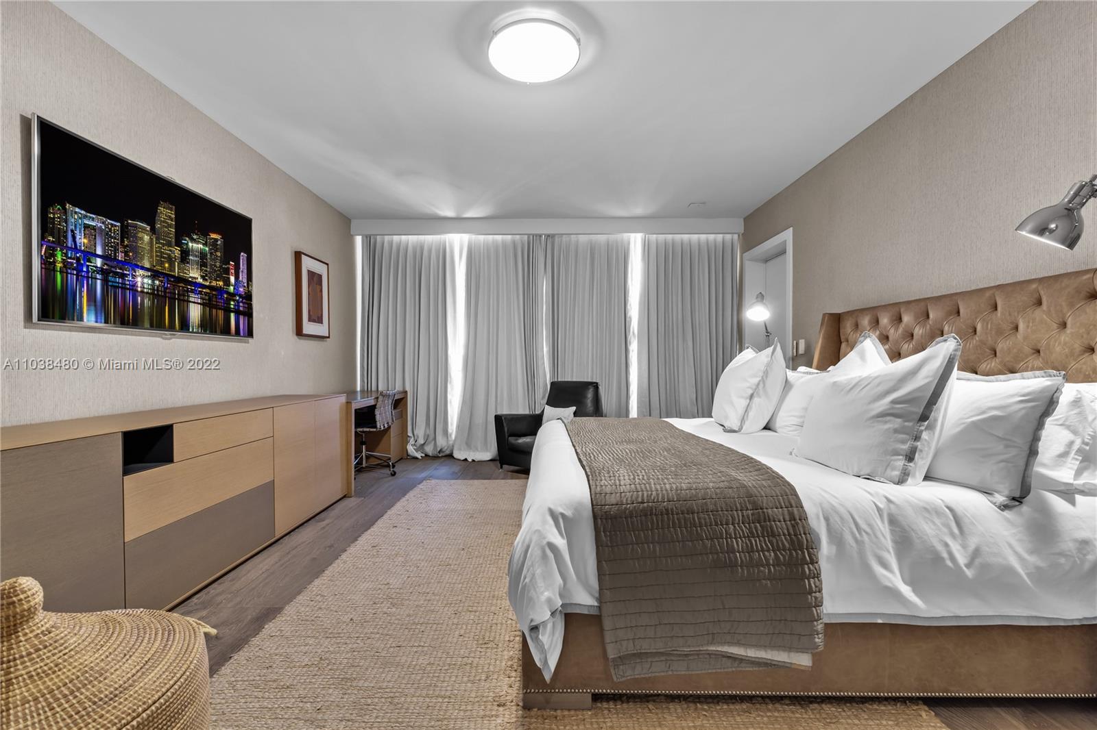 CLUB TOWER THREE CONDO - Residential