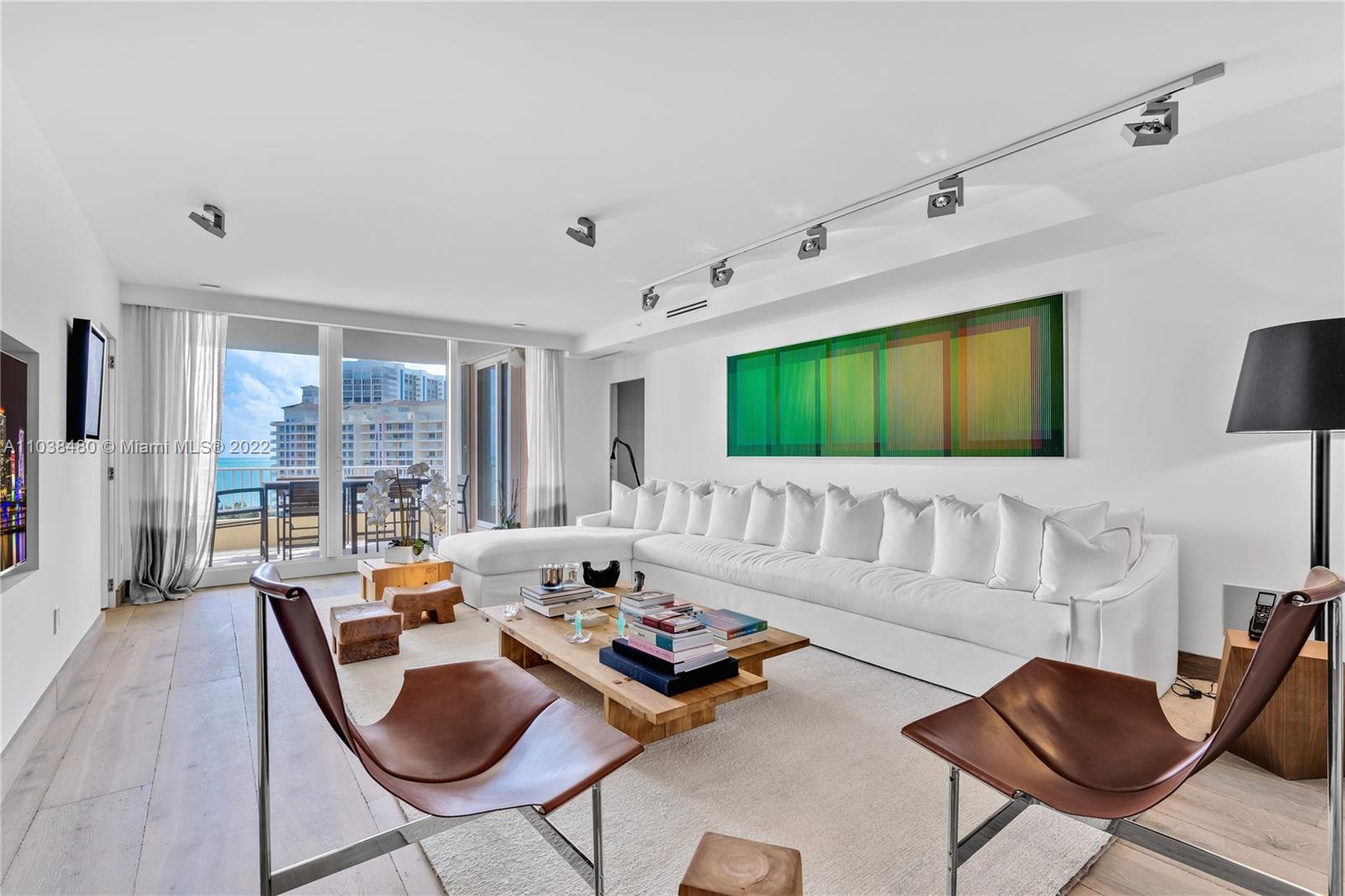 CLUB TOWER THREE CONDO - Residential