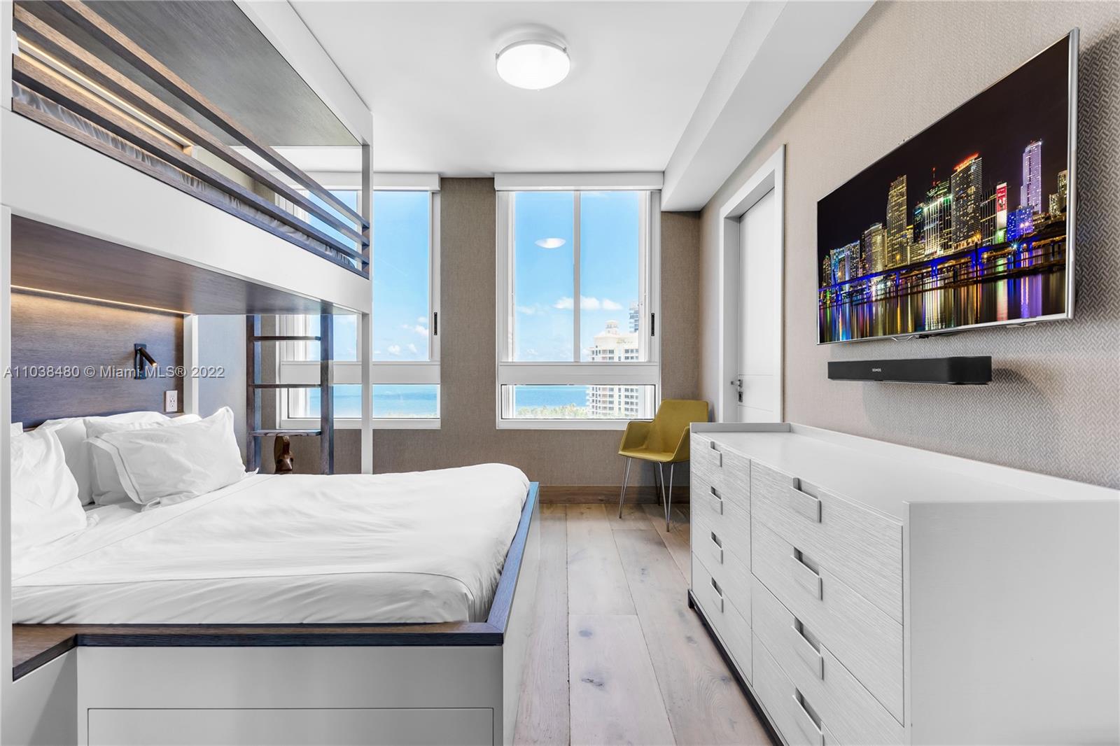 CLUB TOWER THREE CONDO - Residential