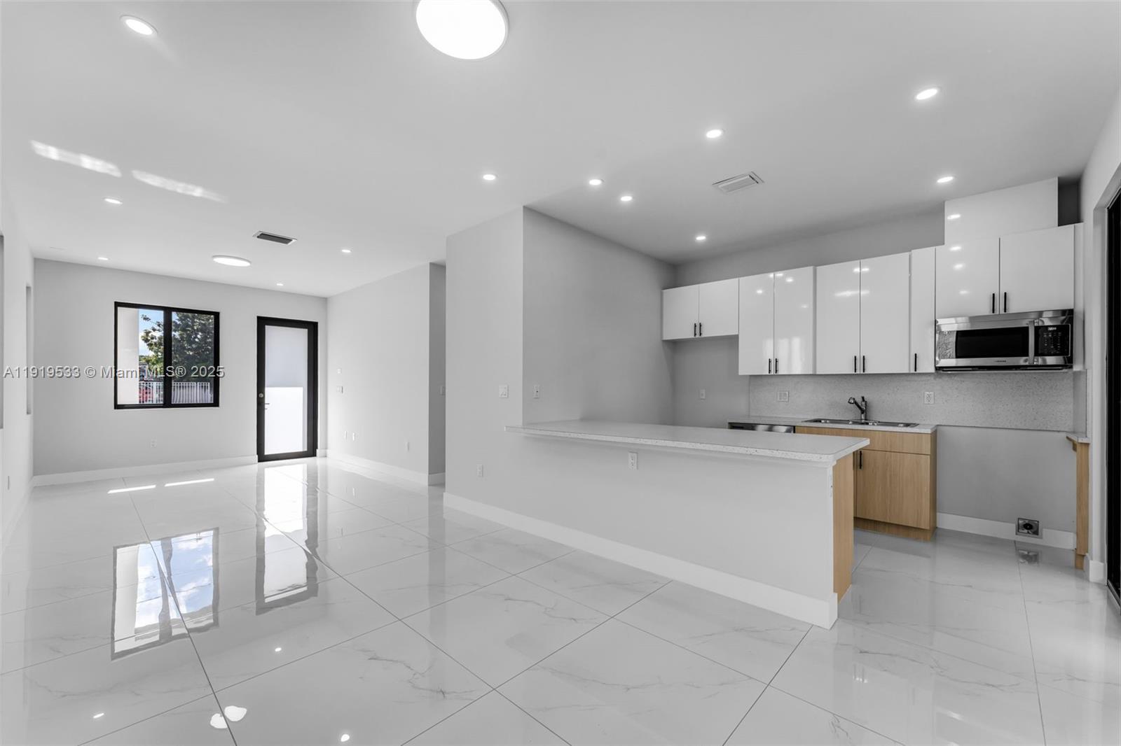 OAK SHIRE HOMES - Residential