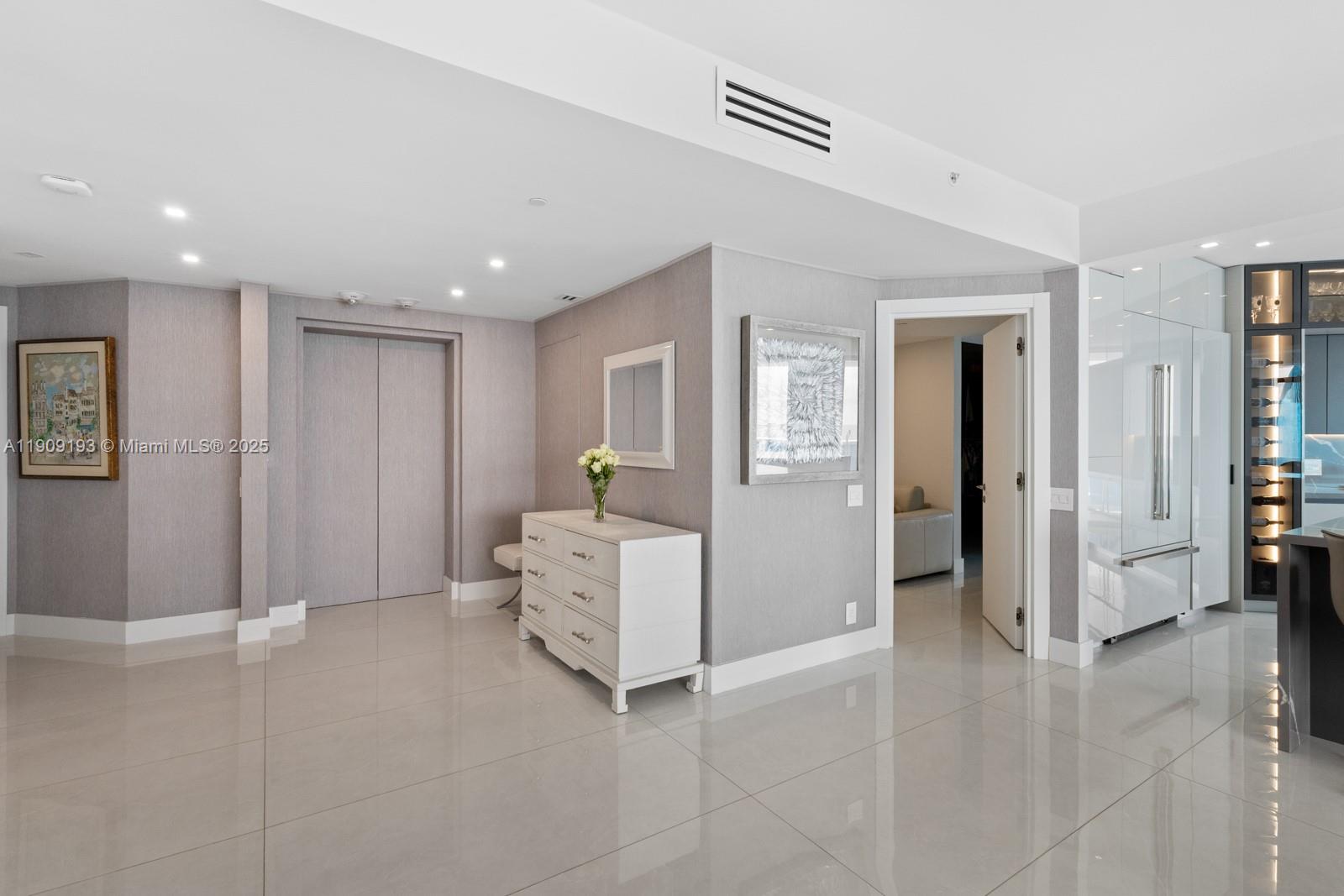 ONE ISLAND PLACE CONDO 1 - Residential