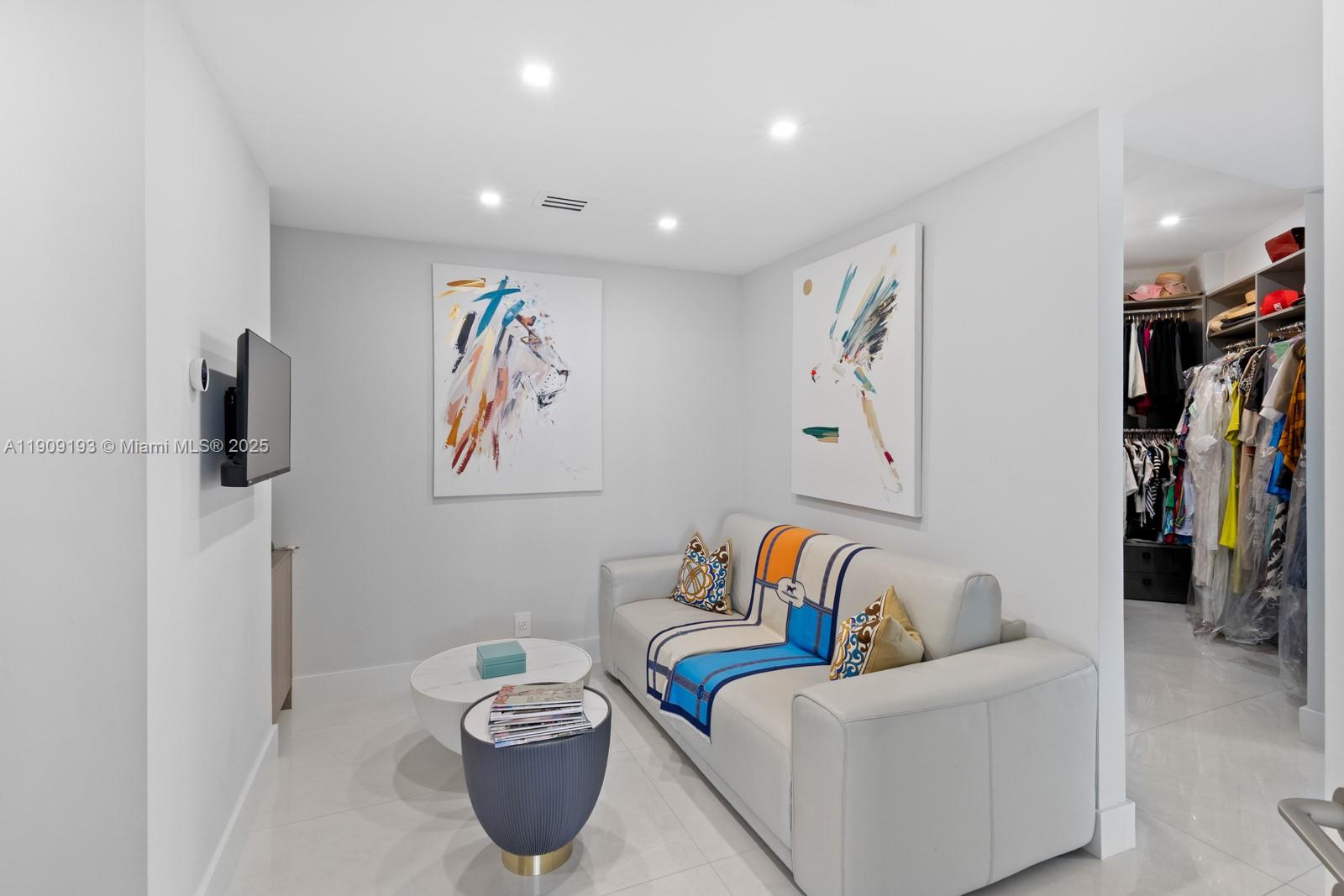 ONE ISLAND PLACE CONDO 1 - Residential