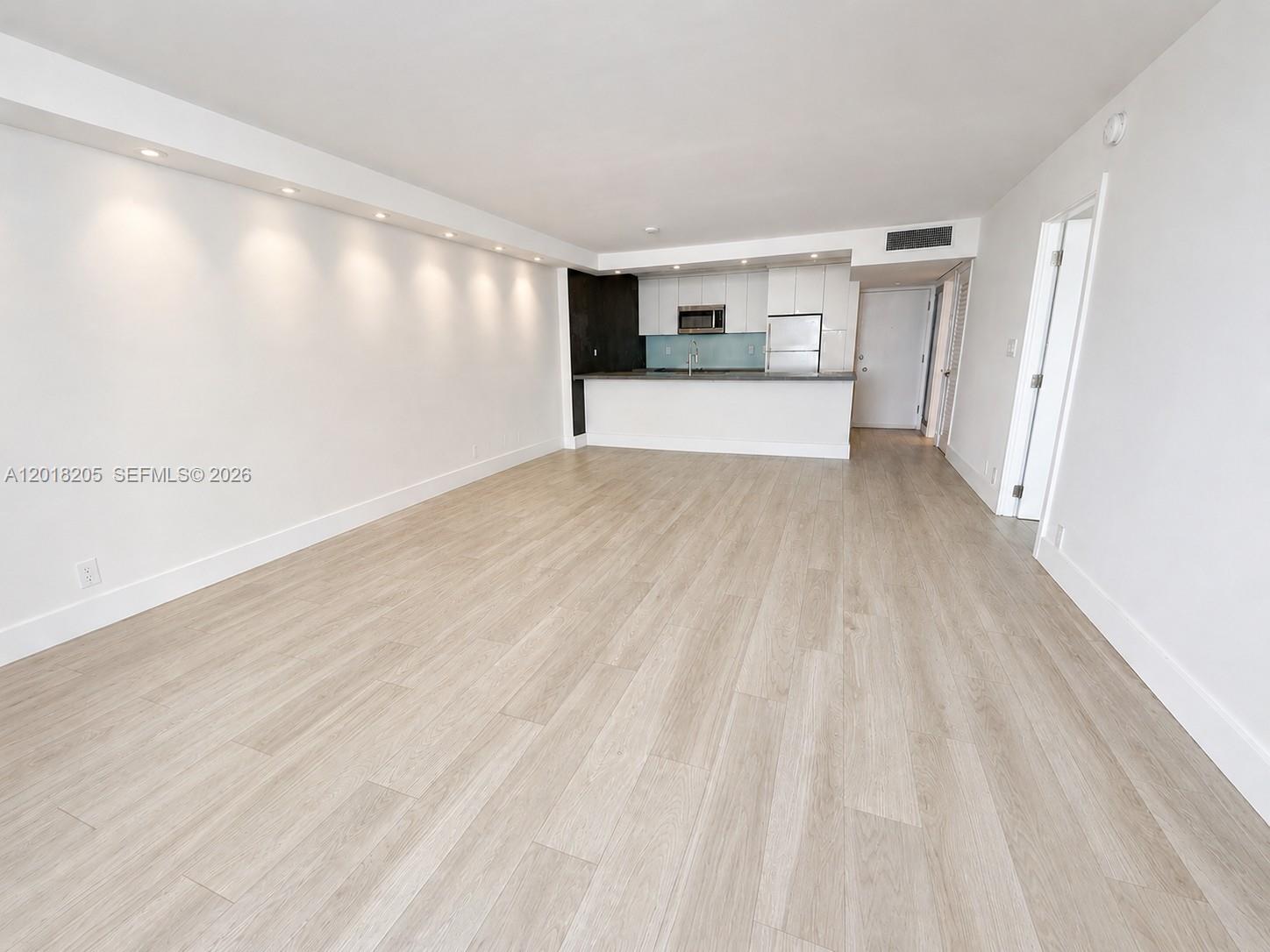 5 Island Ave 9B