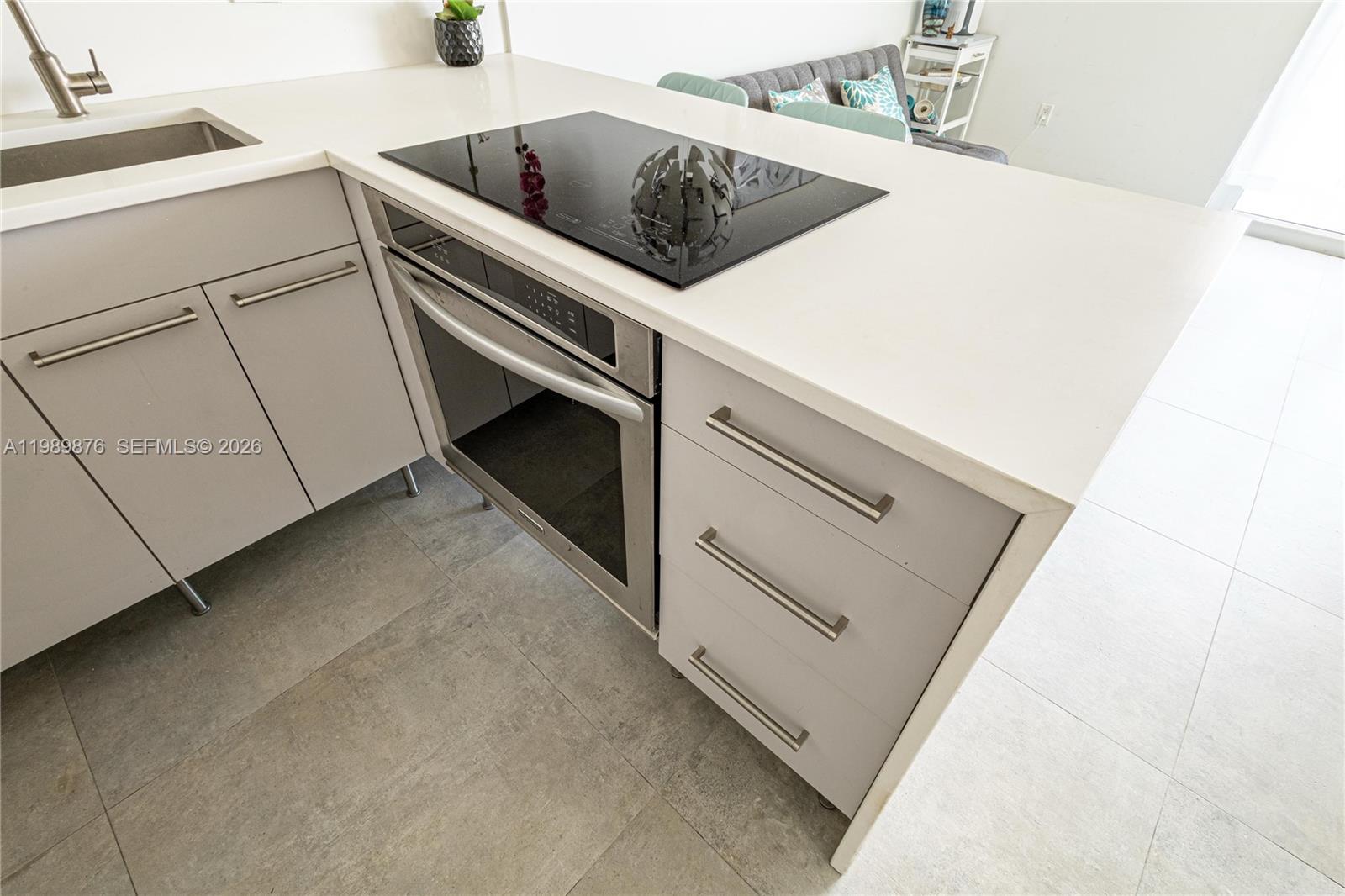 MIRADOR 1035 CONDO - Residential