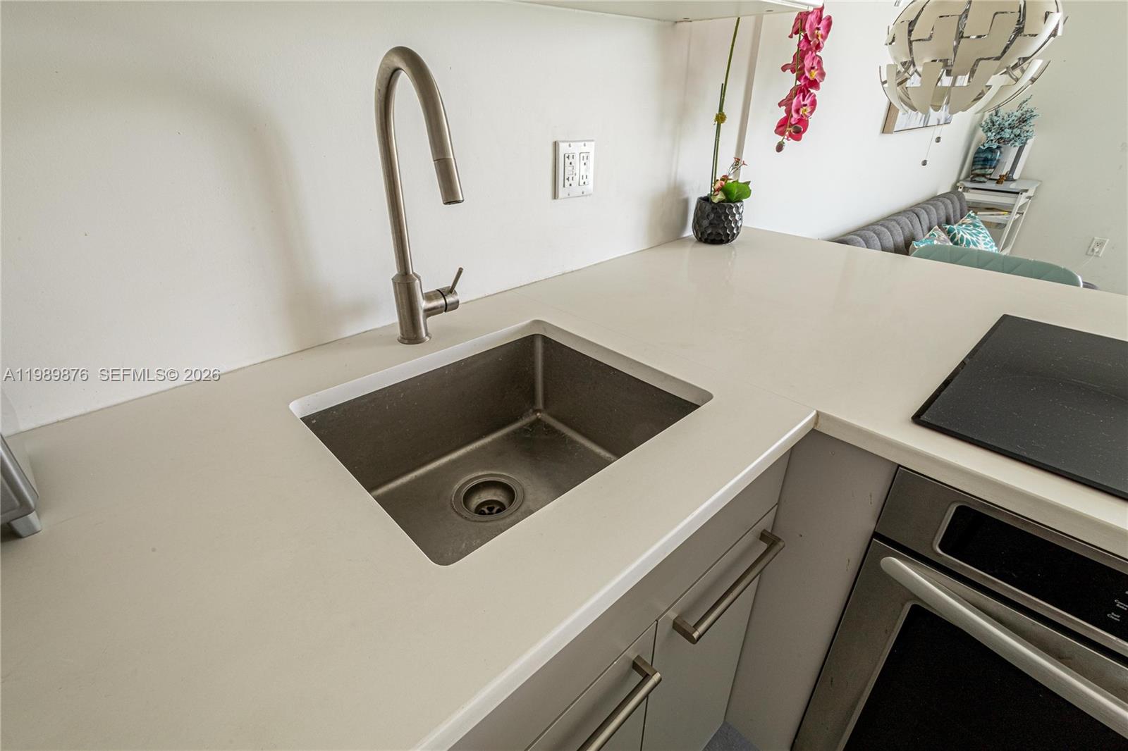 MIRADOR 1035 CONDO - Residential