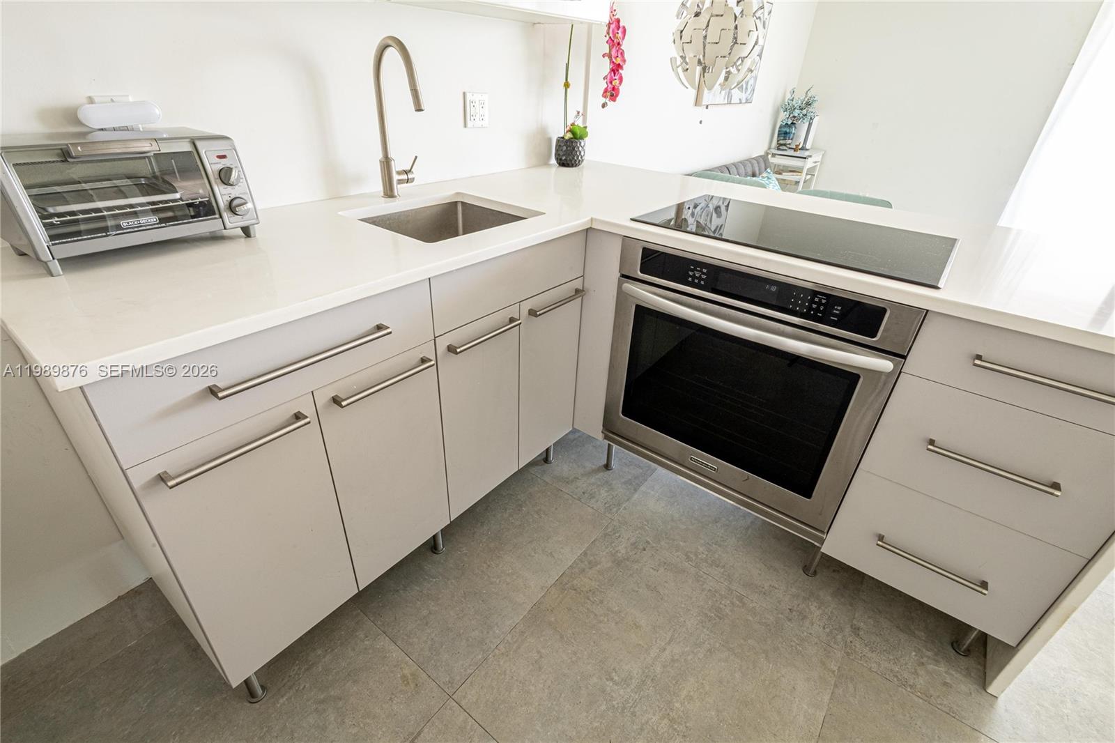 MIRADOR 1035 CONDO - Residential