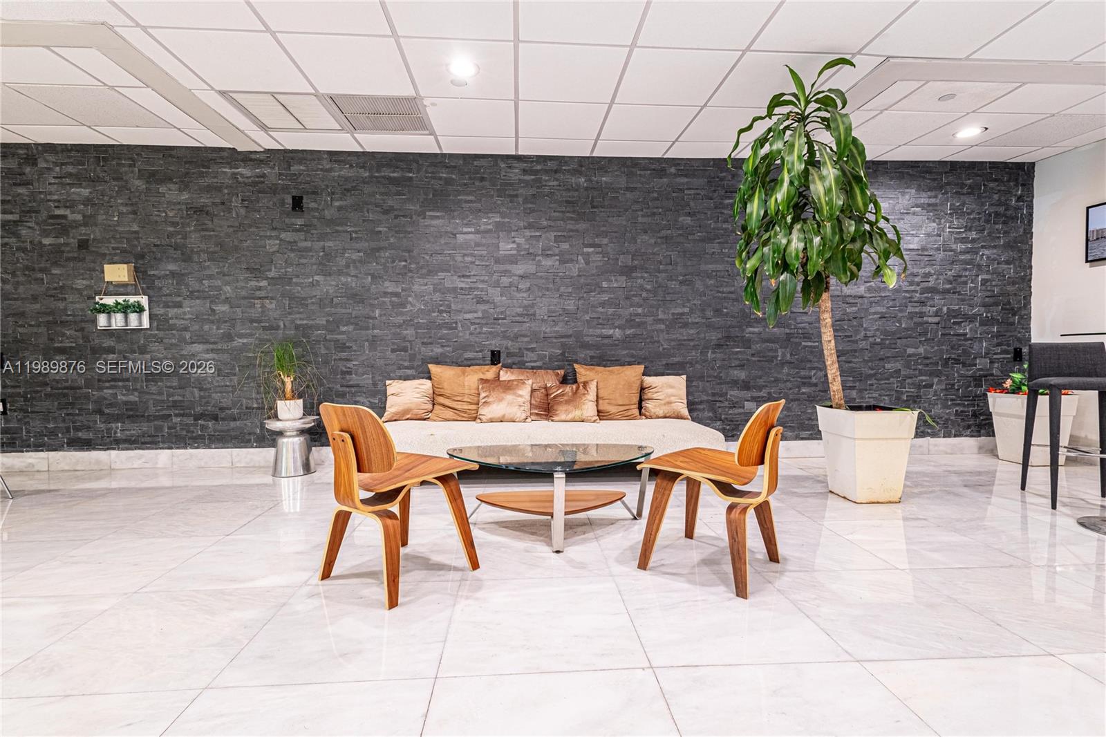 MIRADOR 1035 CONDO - Residential