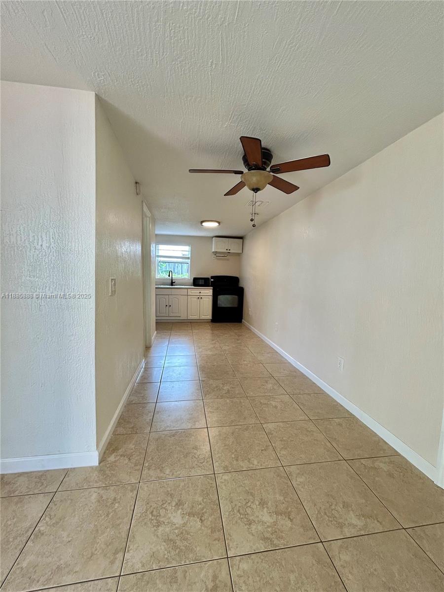 LAKE FOREST SEC 2 - Residential Lease