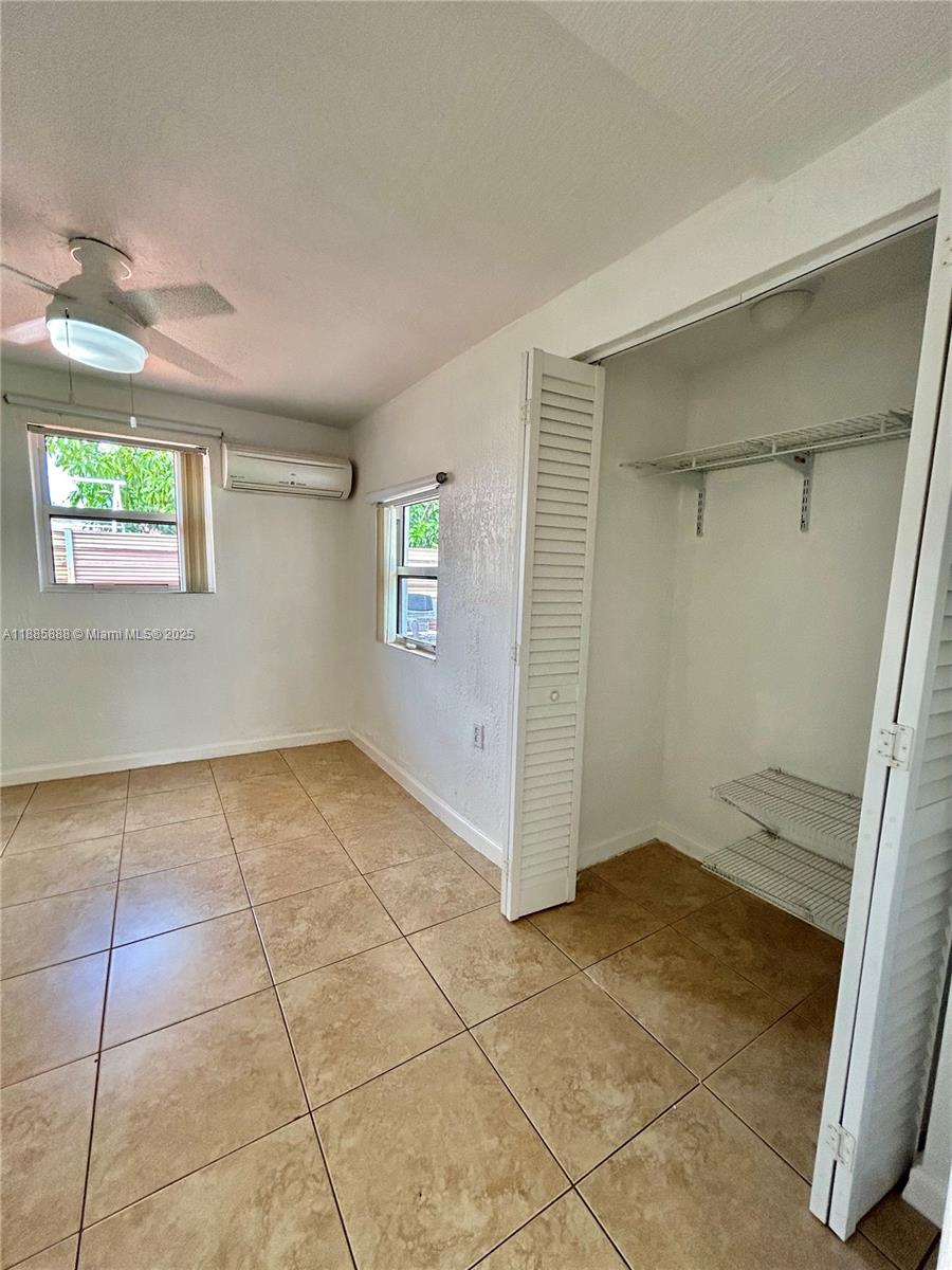 LAKE FOREST SEC 2 - Residential Lease