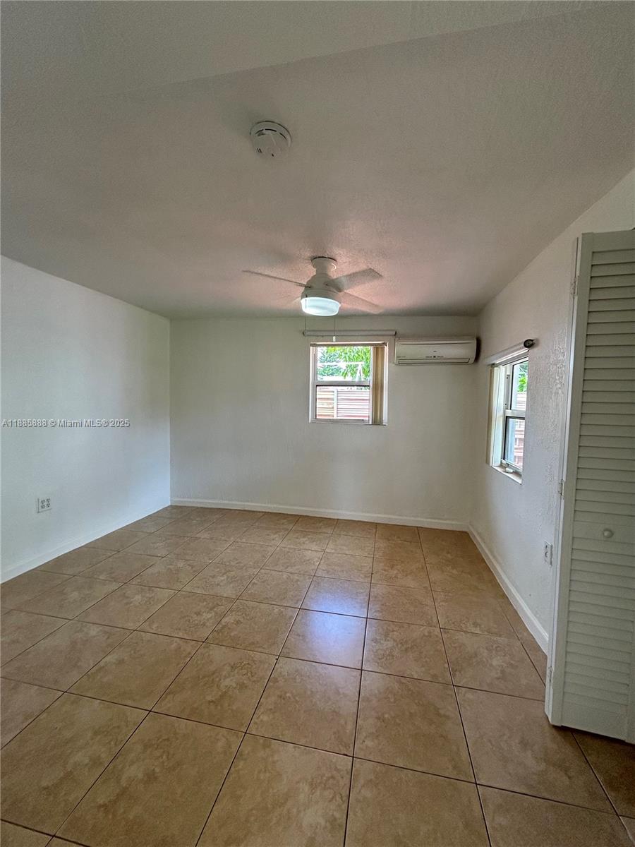 LAKE FOREST SEC 2 - Residential Lease