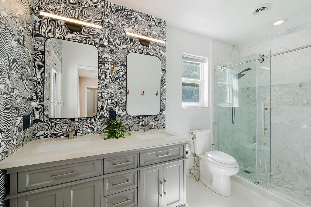 THE BANYAN DRIVE ESTATES - Residential Lease