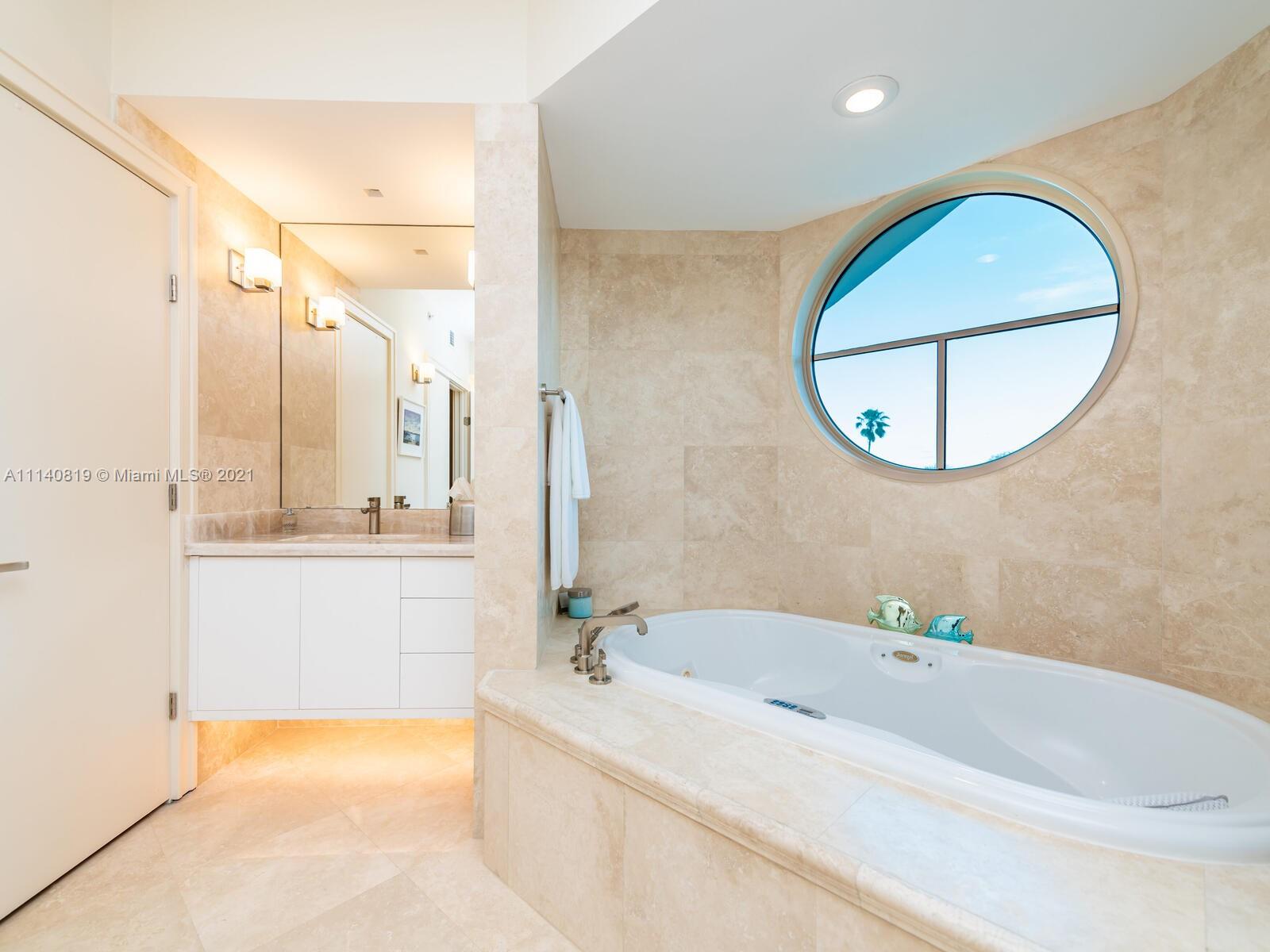 BEACON HARBOUR CONDO - Residential