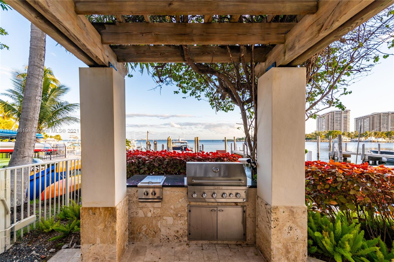 BEACON HARBOUR CONDO - Residential