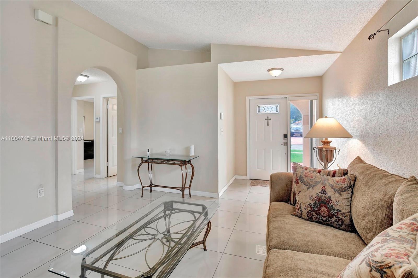 TURTLE RUN AT LAKES OF PA - Residential