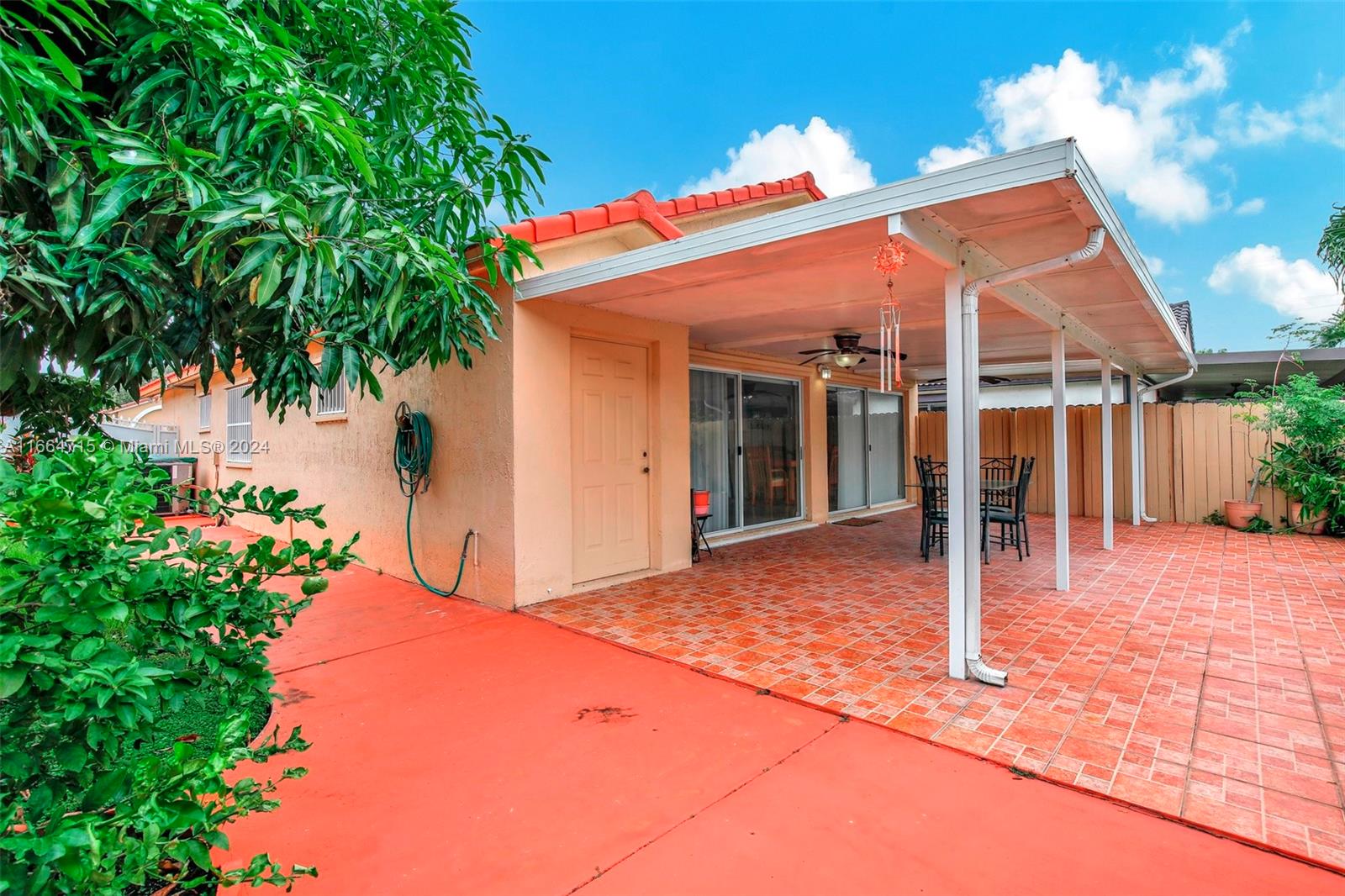 TURTLE RUN AT LAKES OF PA - Residential