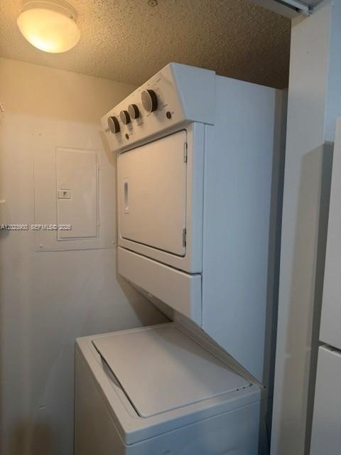RIVIERA PALMS CONDO - Residential Lease