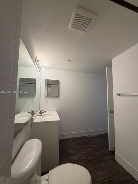 RIVIERA PALMS CONDO - Residential Lease