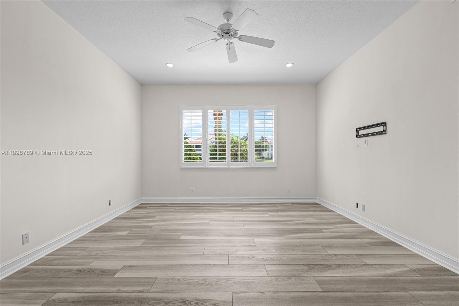 PALM BAY CLUB CONDO - Residential