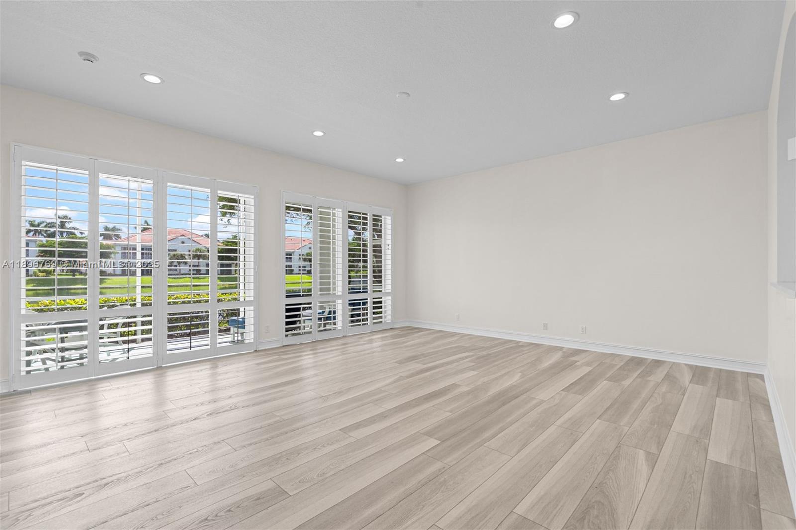 PALM BAY CLUB CONDO - Residential