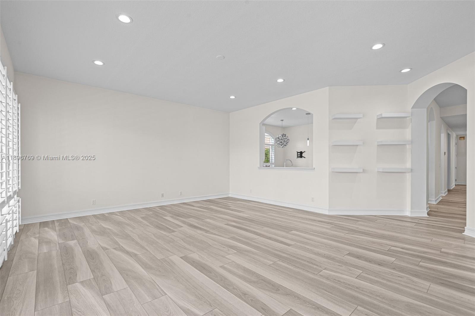 PALM BAY CLUB CONDO - Residential