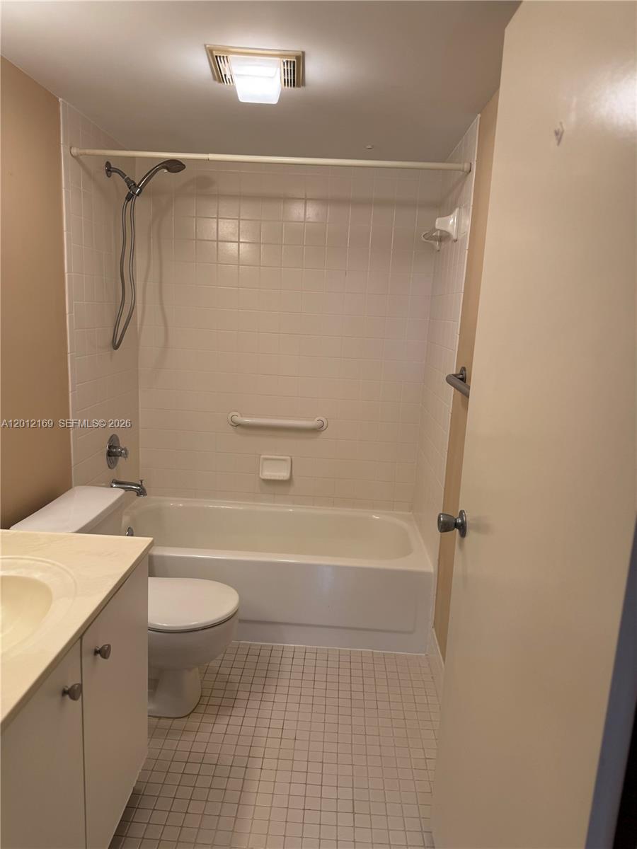 HAWTHORNE AT CENTURY VILL - Residential
