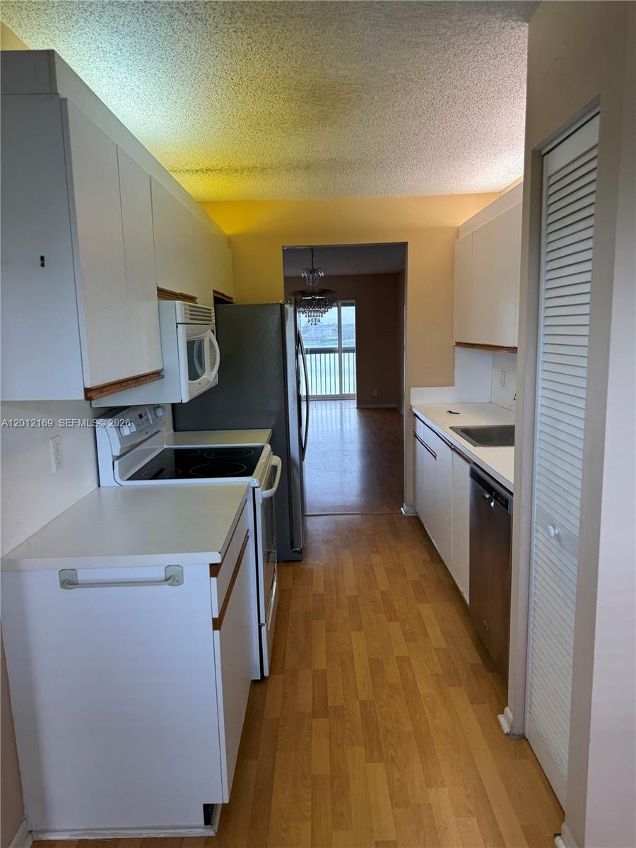 HAWTHORNE AT CENTURY VILL - Residential
