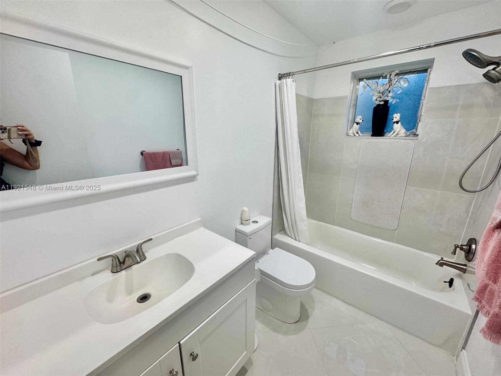 TOWN & COUNTRY APTS CONDO - Residential