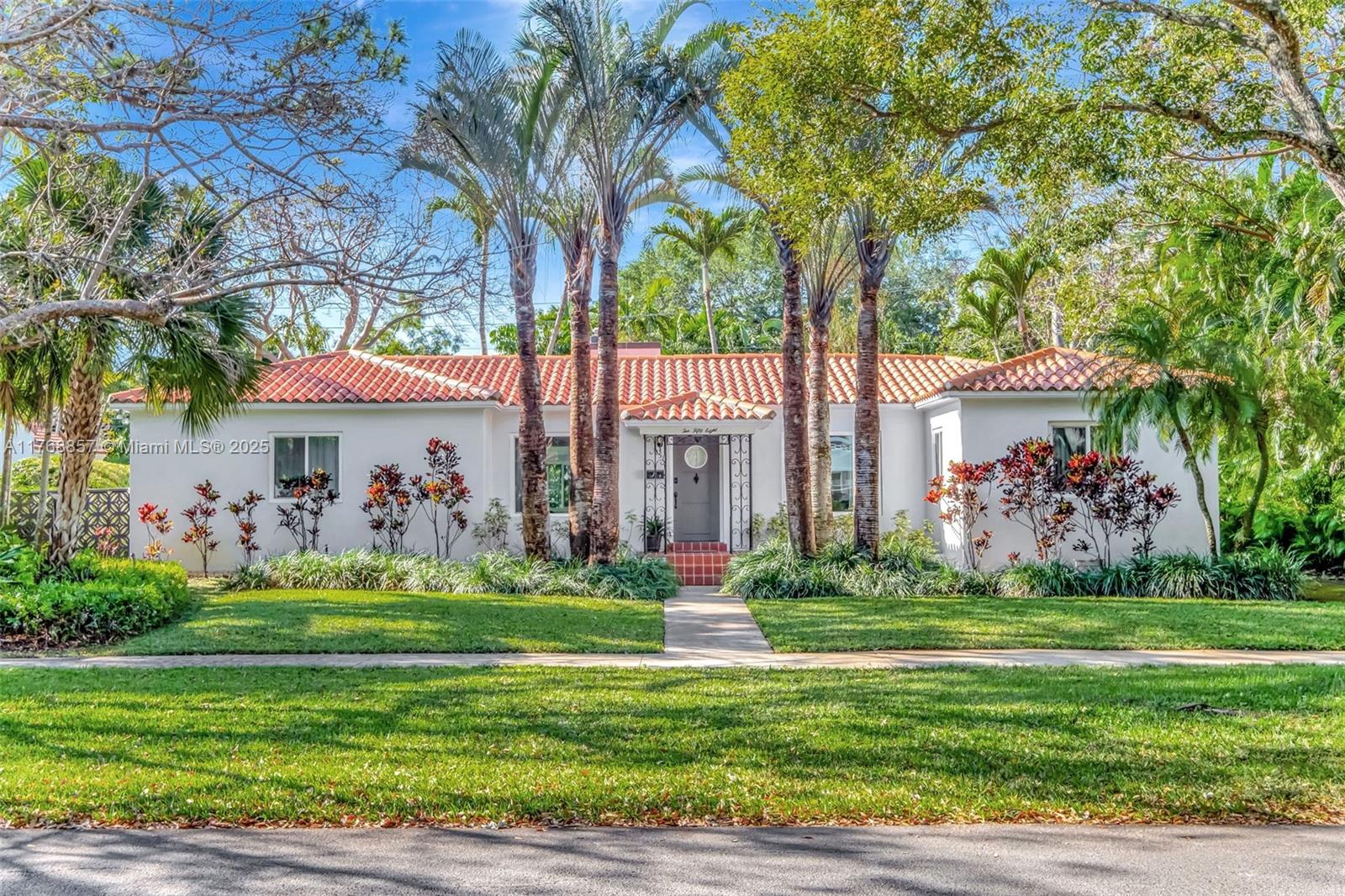 Property for Sale at 258 Ne 92nd St, Miami Shores, Miami-Dade County, Florida - Bedrooms: 3 
Bathrooms: 2  - $1,195,000
