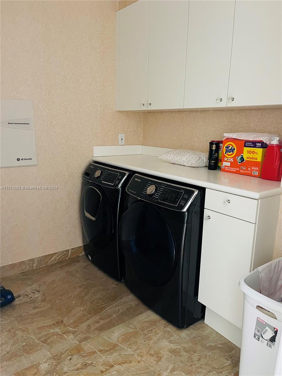 10295 COLLINS AVE RESDNTA - Residential