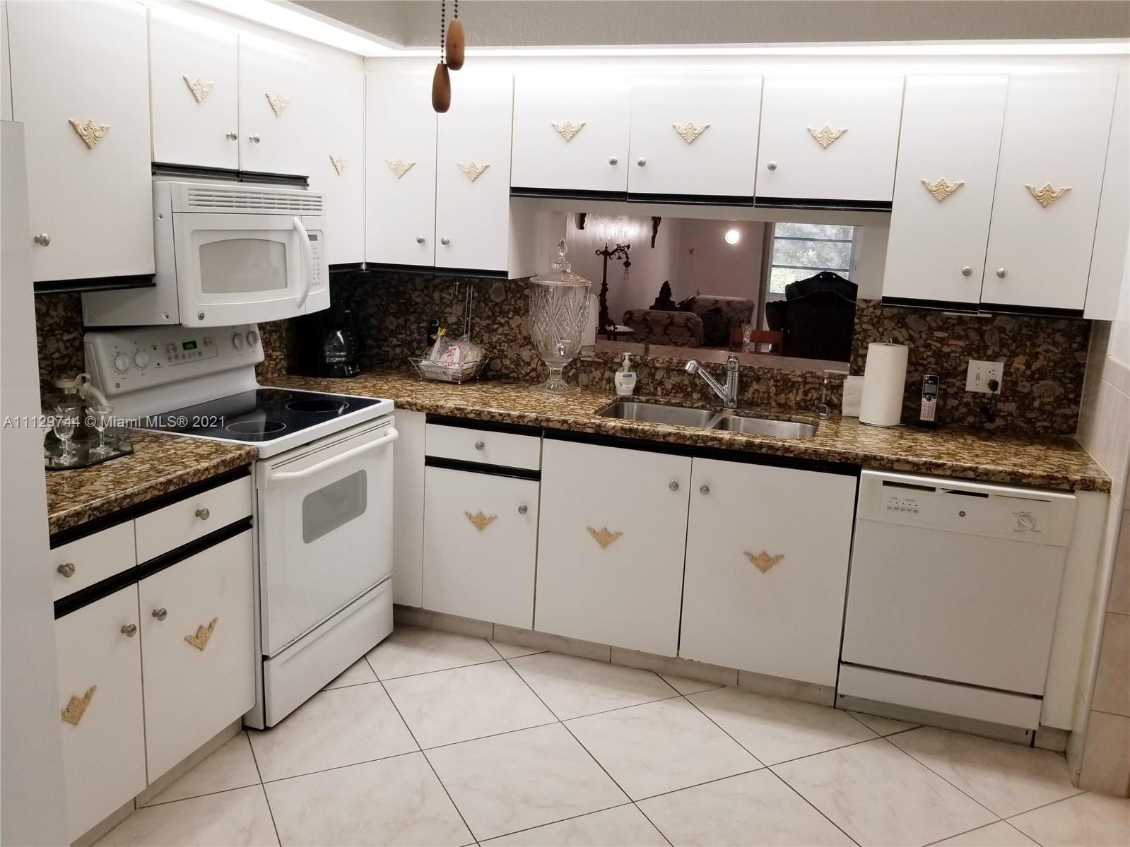 CAMBRIDGE AT CENTURY VILL - Residential