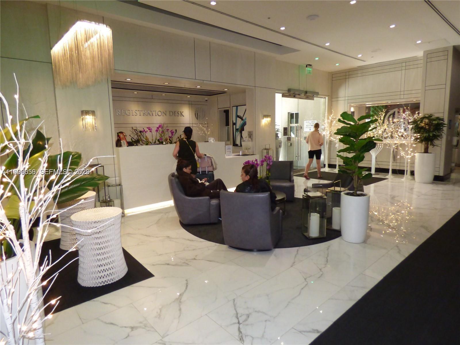 185 SE 14th Ter 2504