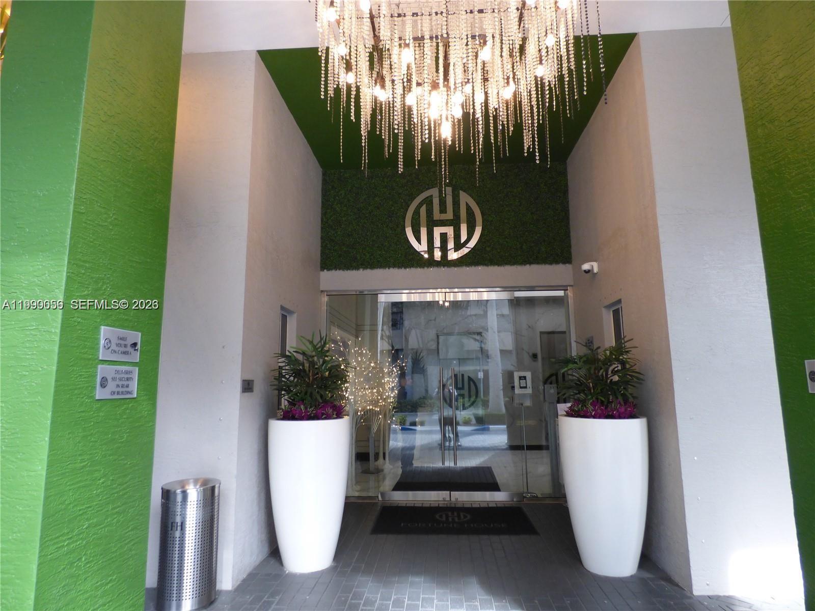 185 SE 14th Ter 2504