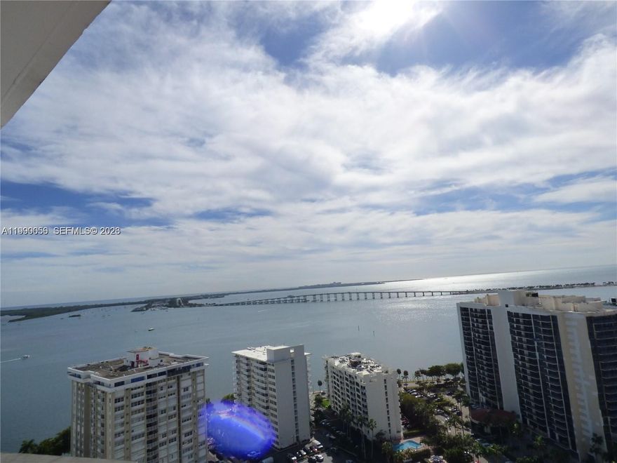 Beautiful 2/2 Corner unit with spectacular views from each room! Stainless steel appliances, granite countertops, washer/dryer in unit. Assigned Undercover Parking. Pets permitted Up To 35 Lbs. $1,000 Pet Deposit. Fortune House is a luxury building located in the heart of Brickell, offering hotel amenities such as a fully equipped gym, heated pool, sauna, steam room, restaurant /bar downstairs, 24hr security, and on-site management. Walking distance to shops, nightlife, restaurants, and public transportation. Fantastic Opportunity.