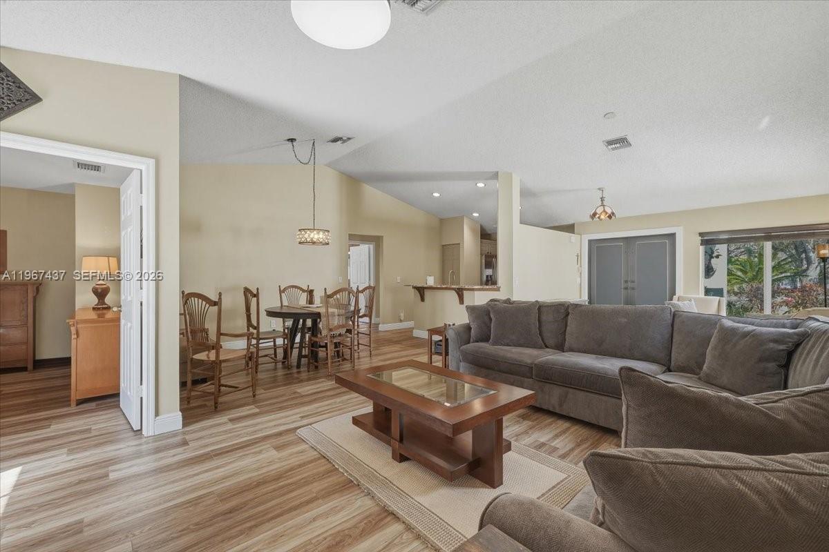 ARBORETUM - Residential